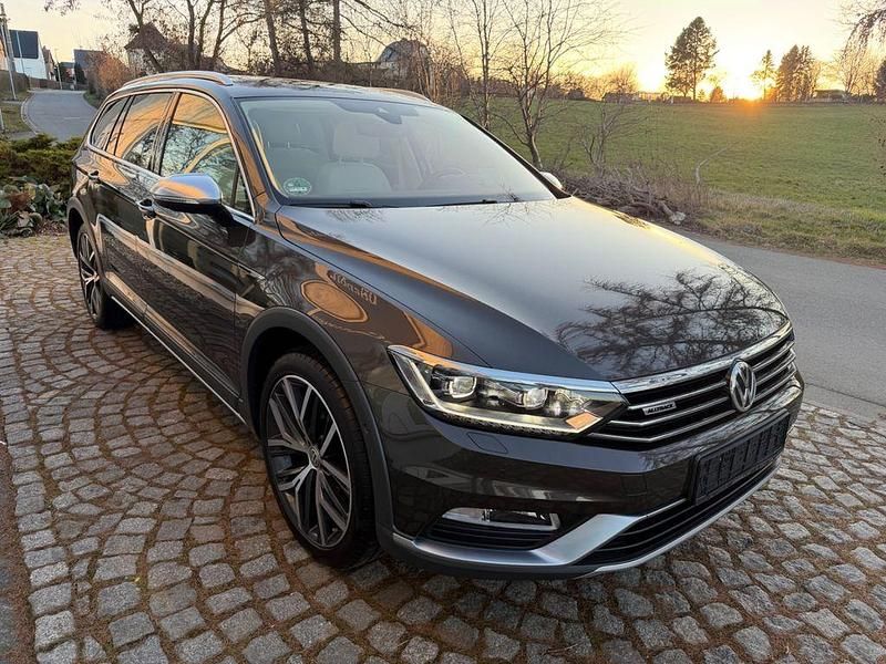 Gebraucht VW Passat Alltrack 239 PS (175 kW) 2017 Schwarz Kombi
