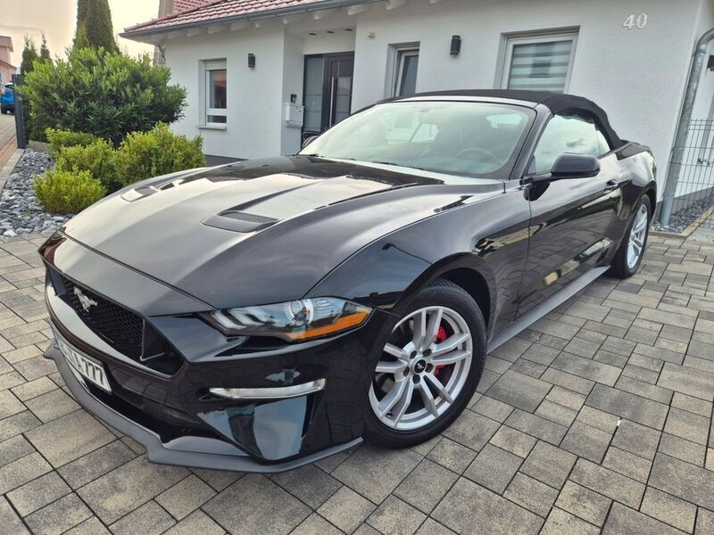 Schwarz Gebraucht 2018 Ford Mustang Cabrio | 17.990 € - Bild 1/4