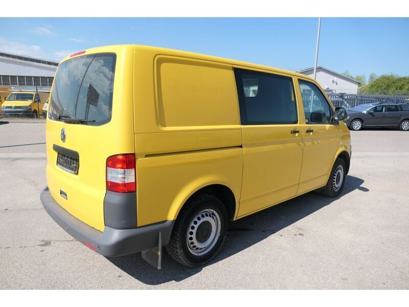 Gebraucht VW T5 84 PS (61 kW) 2011 Ginstergelb r1032 Van