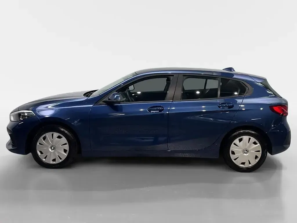 Używany BMW 116 116 KM (85 kW) 2022 Niebieski Hatchback