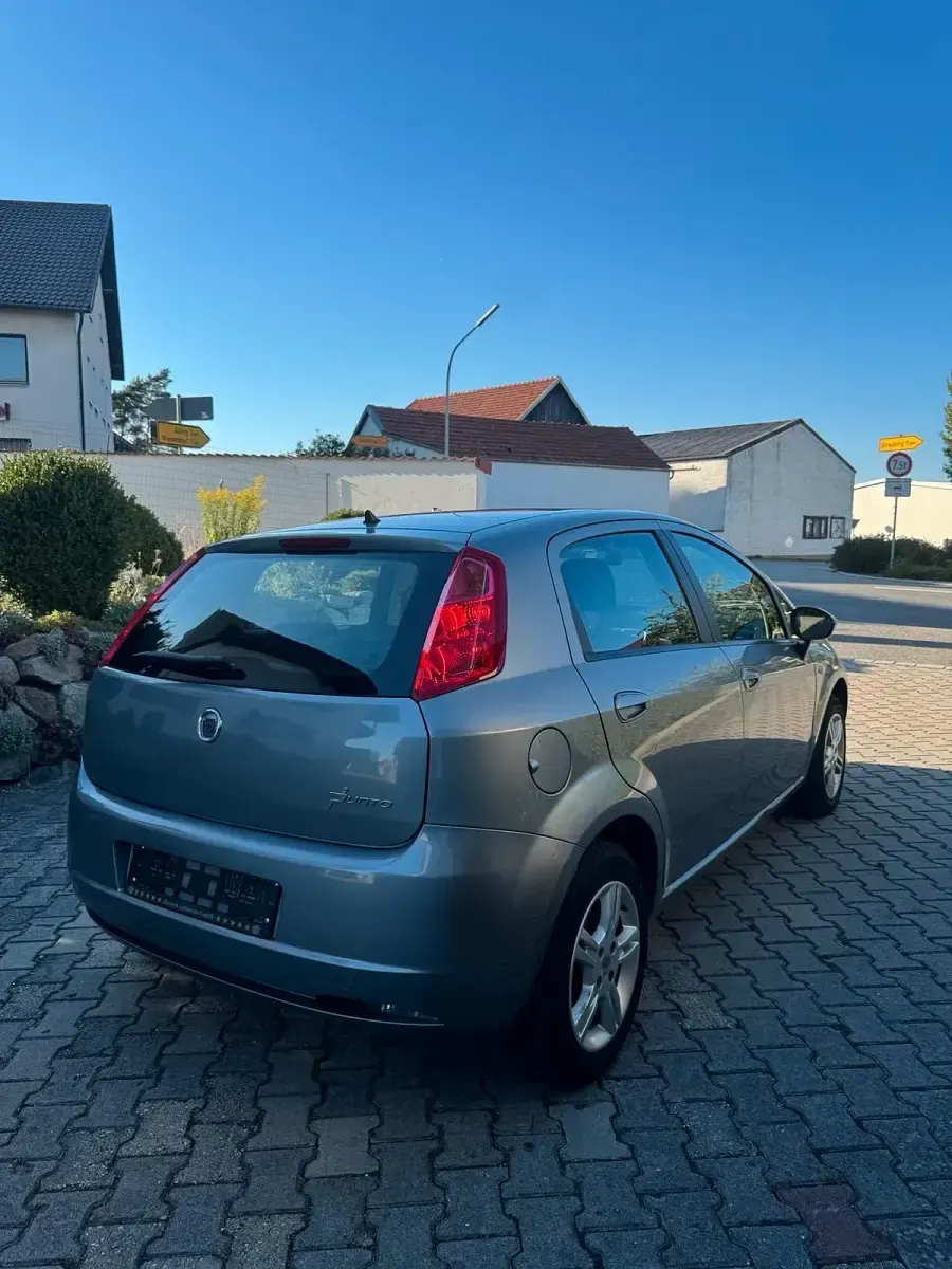 Gebraucht Fiat Punto 77 PS (56 kW) 2009 Kleinwagen