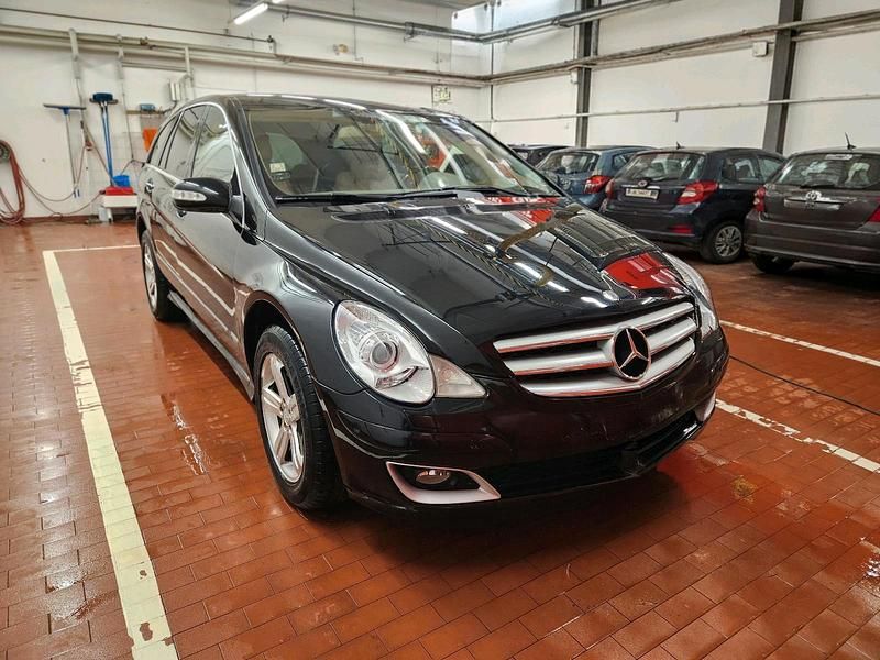 Gebraucht Mercedes R350 272 PS (200 kW) 2006 Schwarz Van / Kleinbus