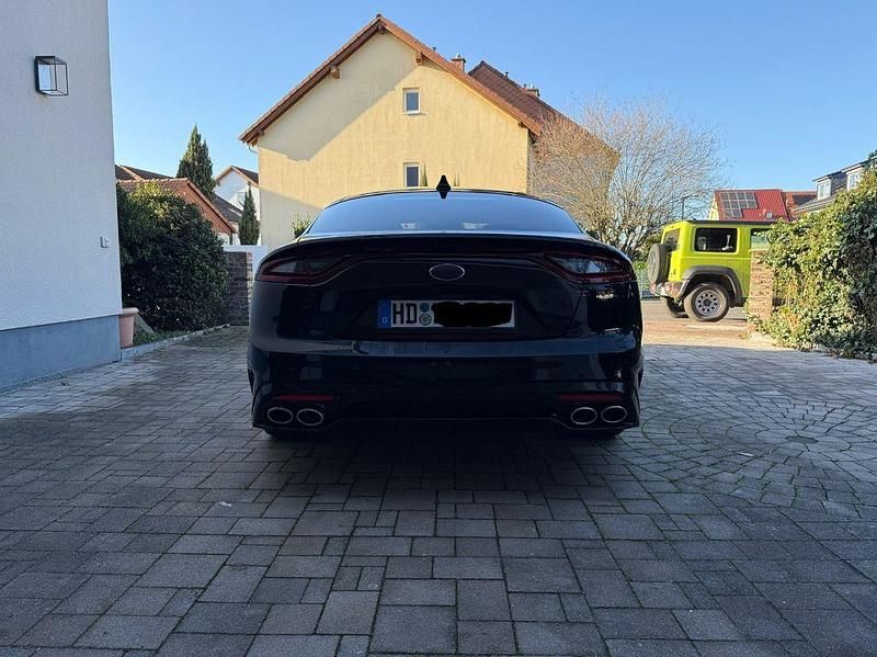Gebraucht Kia Stinger 366 PS (269 kW) 2019 Schwarz Kleinwagen