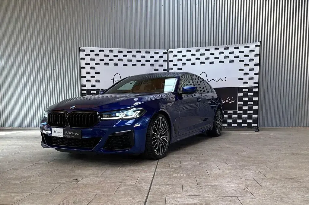 Gebraucht BMW M550 Performance 530 PS (389 kW) 2021 Blau Limousine