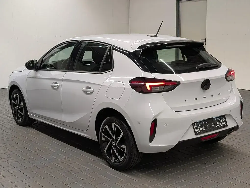 Gebraucht Opel Corsa 101 PS (74 kW) 2025 Konturweissmet. Kleinwagen
