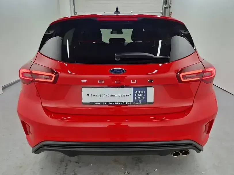 Gebraucht Ford Focus ST-Line X 125 PS (91 kW) 2023 Race rot Limousine