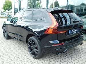 Neu Volvo XC60 253 PS (186 kW) 2026 Schwarz (onyx black / metallic) SUV