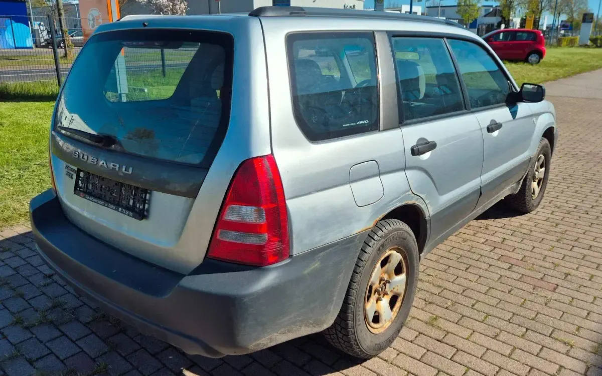 Gebraucht Subaru Forester 125 PS (91 kW) 2004 Silber SUV