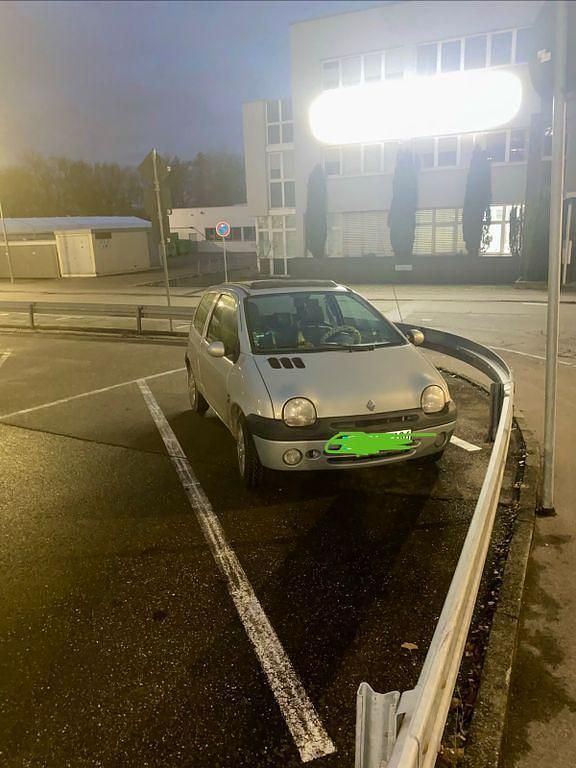 Silber Gebraucht 2002 Renault Twingo Expression Kleinwagen | 1.000 € (Superpreis) - Bild 1/2