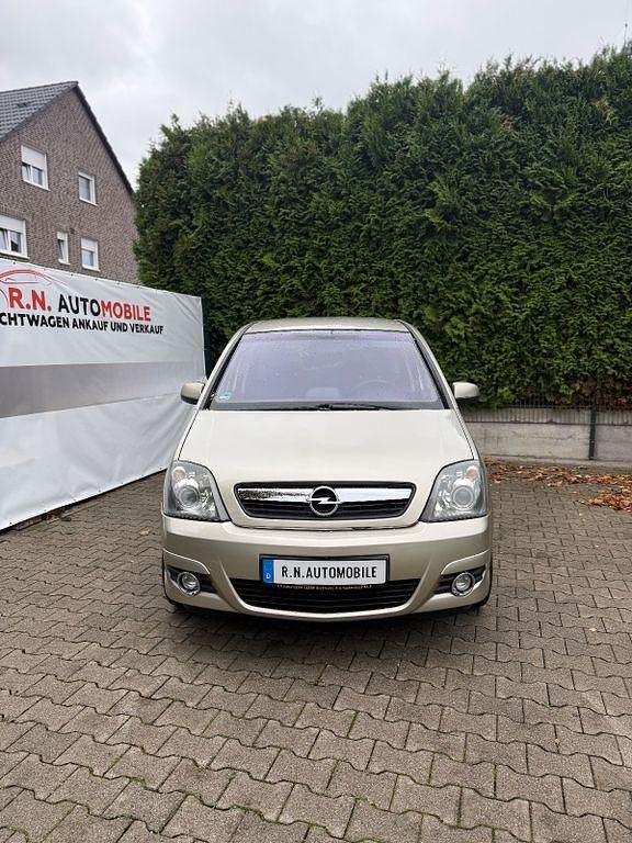 Gelb Gebraucht 2009 Opel Meriva Innovation Van / Kleinbus | 2.900 € (Guter Preis) - Bild 1/4