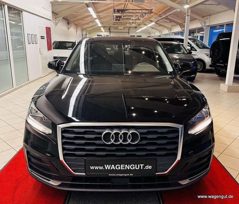 Gebraucht Audi Q2 Ambiente 116 PS (85 kW) 2020 Schwarz SUV