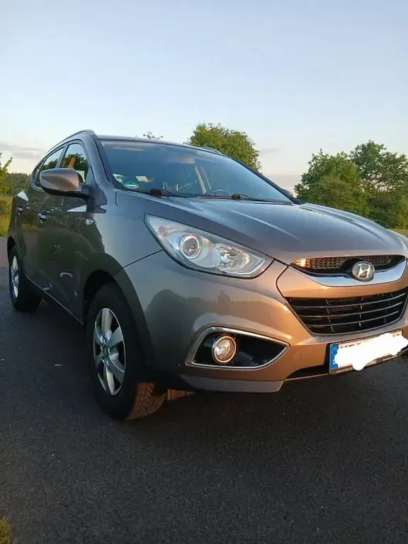 Gebraucht Hyundai ix35 Edition 135 PS (99 kW) 2013 Braun SUV