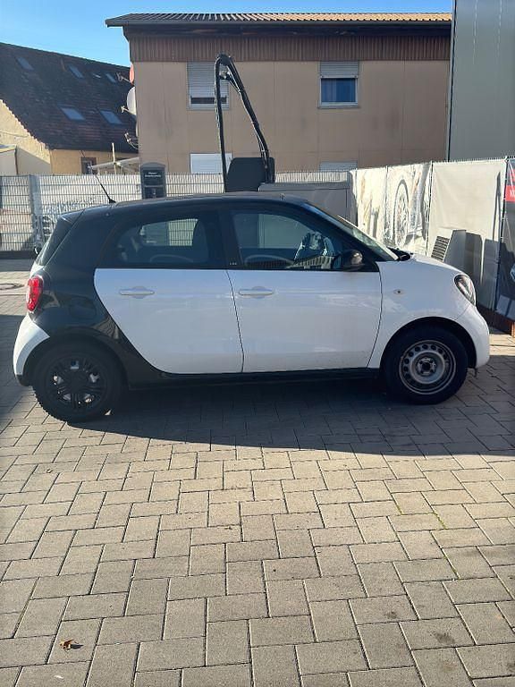 Gebraucht Smart ForFour Passion 71 PS (52 kW) 2015 Schwarz Kleinwagen