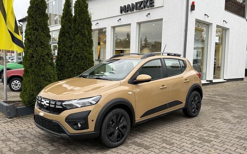 Gebraucht Dacia Sandero Expression 101 PS (74 kW) 2024 Beige Kleinwagen