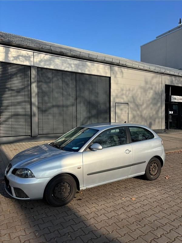 Gebraucht Seat Ibiza 60 PS (44 kW) 2008 Silber Kleinwagen
