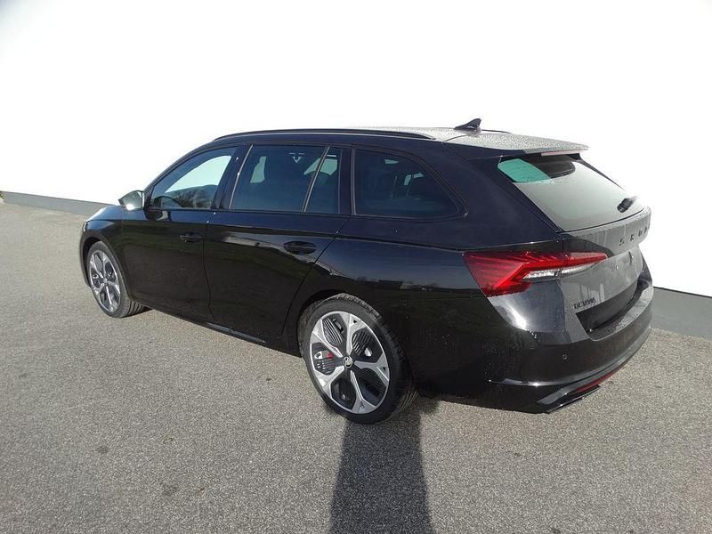 Neu Skoda Octavia RS 265 PS (194 kW) 2025 Schwarz Limousine