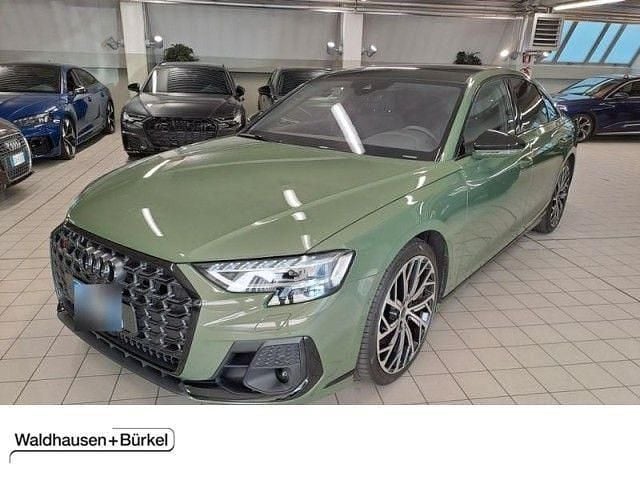 Distriktgrün (metallic) Gebraucht 2024 Audi S8 Ambiente Limousine | 107.500 € (Superpreis) - Bild 1/4