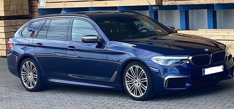Używany BMW M550 Performance 400 KM (294 kW) 2019 Niebieski Sedan/Limuzyna