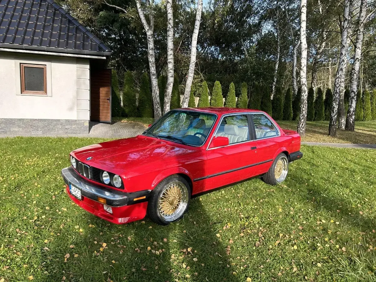 Gebraucht BMW 325 172 PS (126 kW) 1987 Rot Coupé