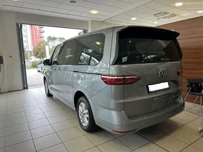 Neu VW T7 Life 150 PS (110 kW) 2026 Silber Van