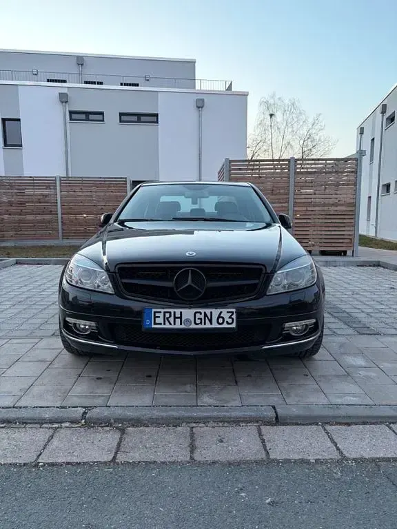 Gebraucht Mercedes C250 204 PS (150 kW) 2009 Schwarz Limousine