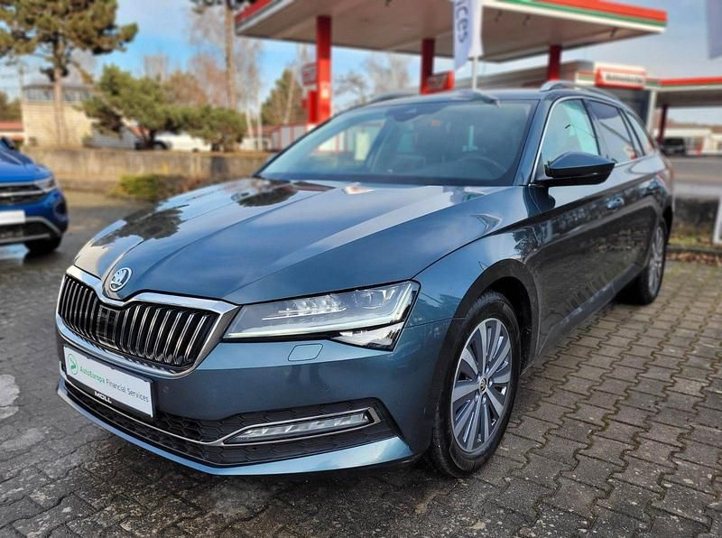 Gebraucht Skoda Superb Style 150 PS (110 kW) 2021 Grau Kombi