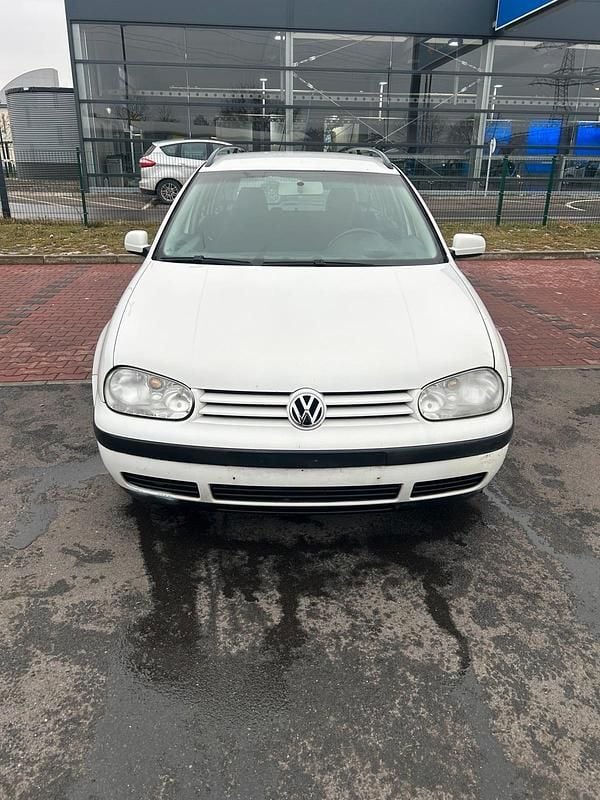 Second-hand VW Golf IV 101 CP (74 kW) 2005 Alb Break