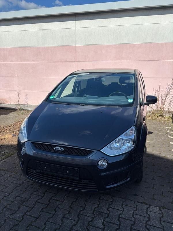 Gebraucht Ford S-MAX S 116 PS (85 kW) 2009 Van / Kleinbus