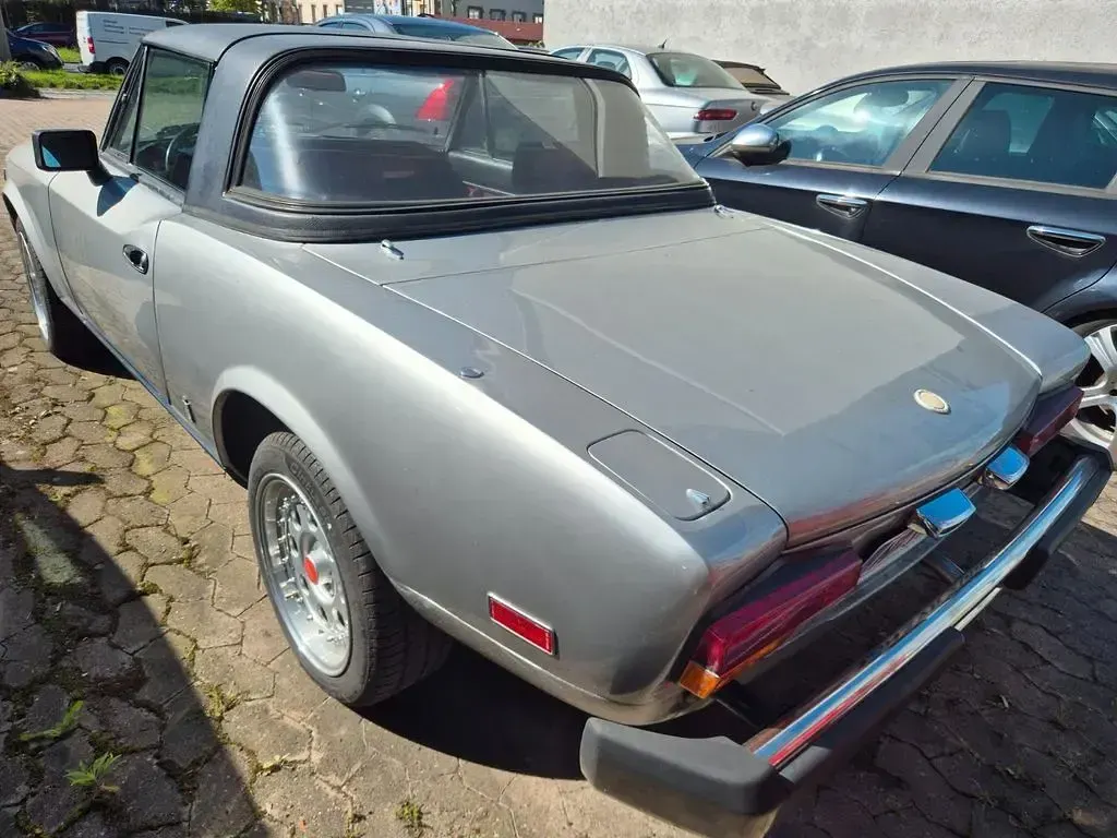 Gebraucht Fiat 124 Spider 105 PS (77 kW) 1983 Silber Cabrio