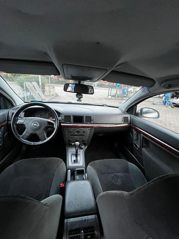 Gebraucht Opel Vectra 147 PS (108 kW) 2003 Silber Limousine