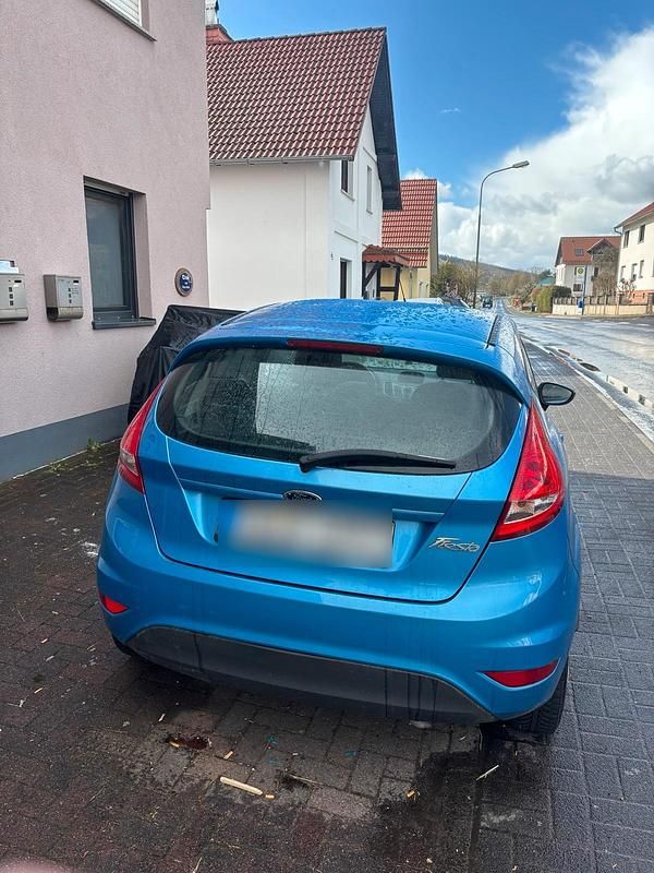 Gebraucht Ford Fiesta 82 PS (60 kW) 2009 Blau Kleinwagen