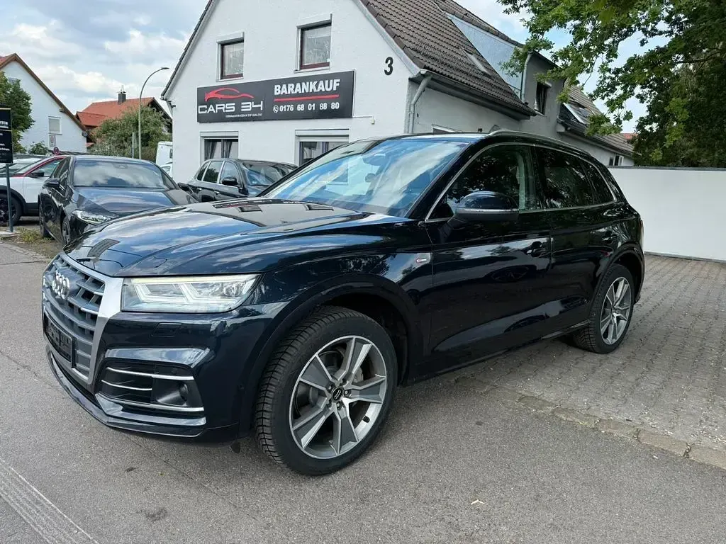 Gebraucht Audi Q5 Sport 190 PS (139 kW) 2019 Mondscheinblau SUV