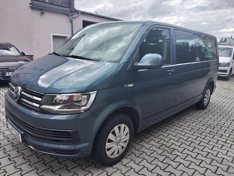 Gebraucht VW Caravelle 150 PS (110 kW) 2019 Grün Van / Kleinbus