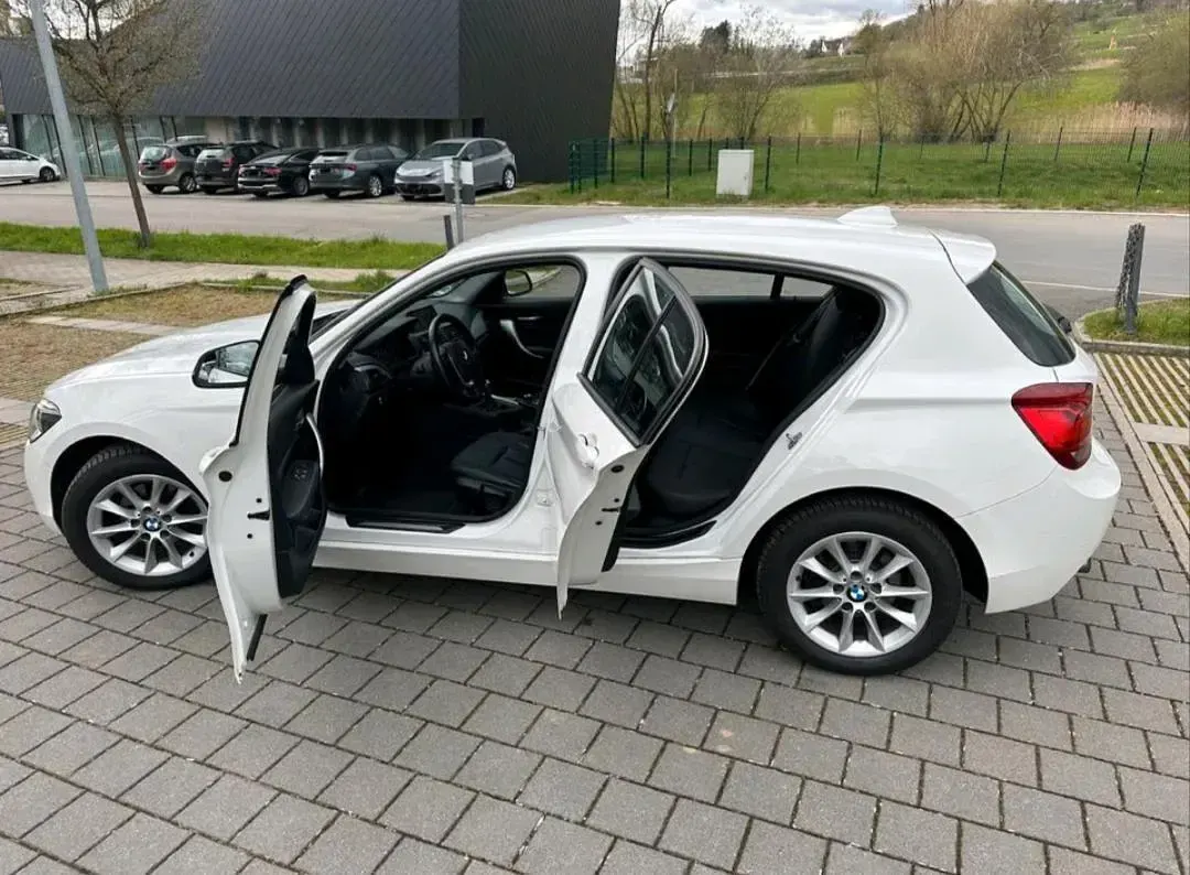 Gebraucht BMW 114 Advantage 102 PS (75 kW) 2012 Weiß Kleinwagen