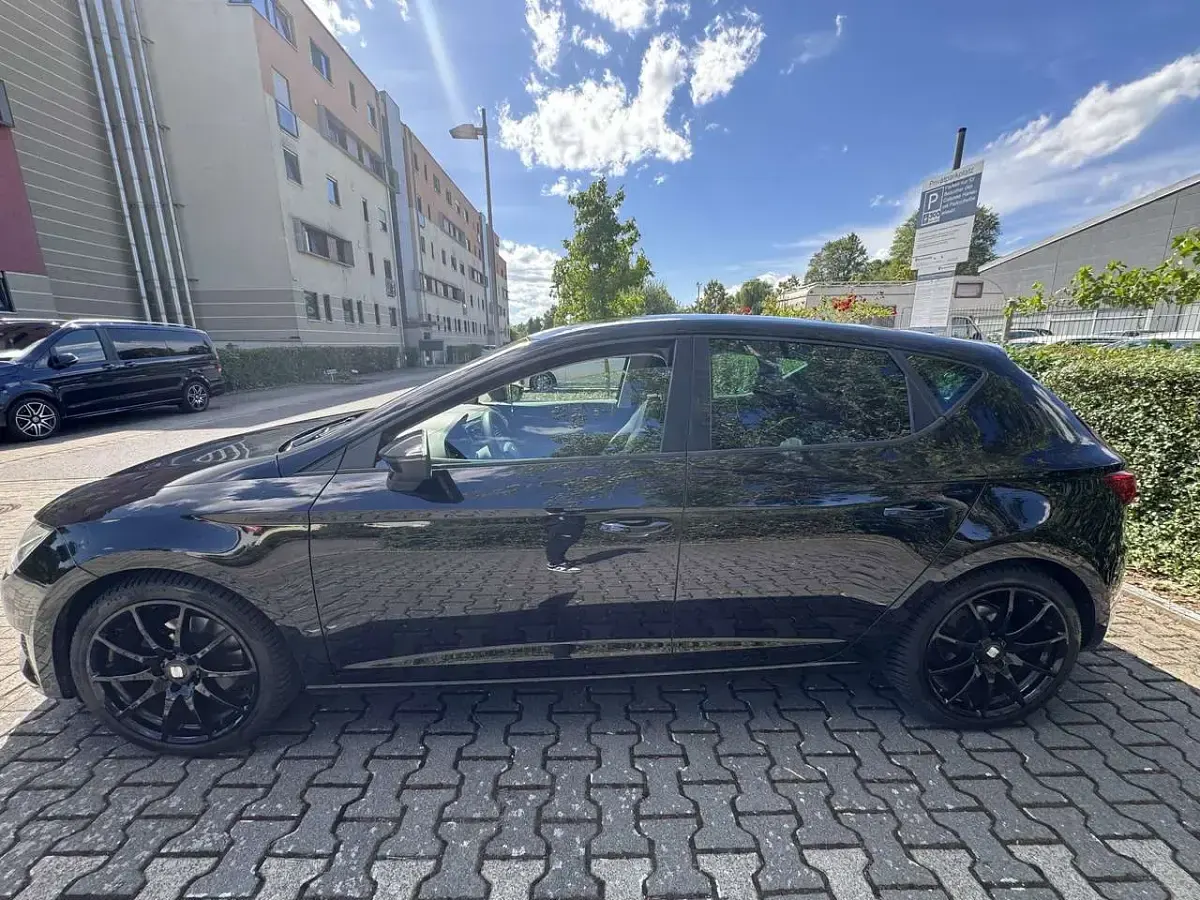 Gebraucht Seat Leon FR 150 PS (110 kW) 2015 Schwarz Limousine