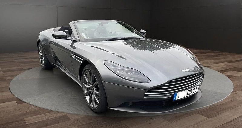 Grau Gebraucht 2018 Aston Martin DB11 Cabrio | 117.810 € (Superpreis) - Bild 1/4
