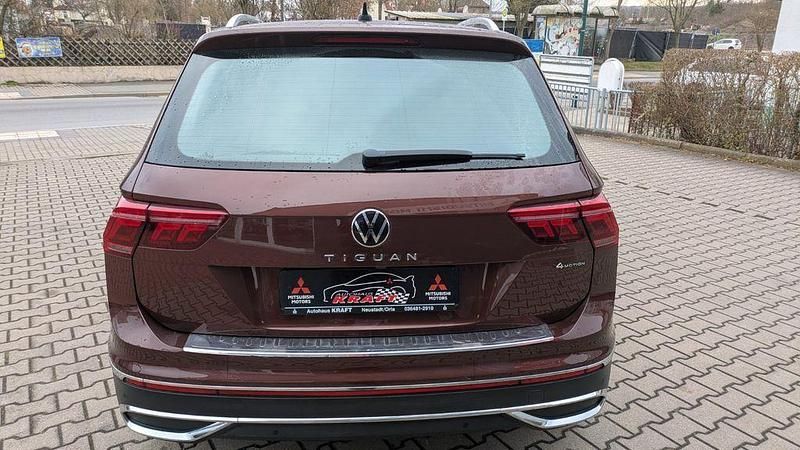 Gebraucht VW Tiguan Elegance 190 PS (139 kW) 2021 Braun SUV