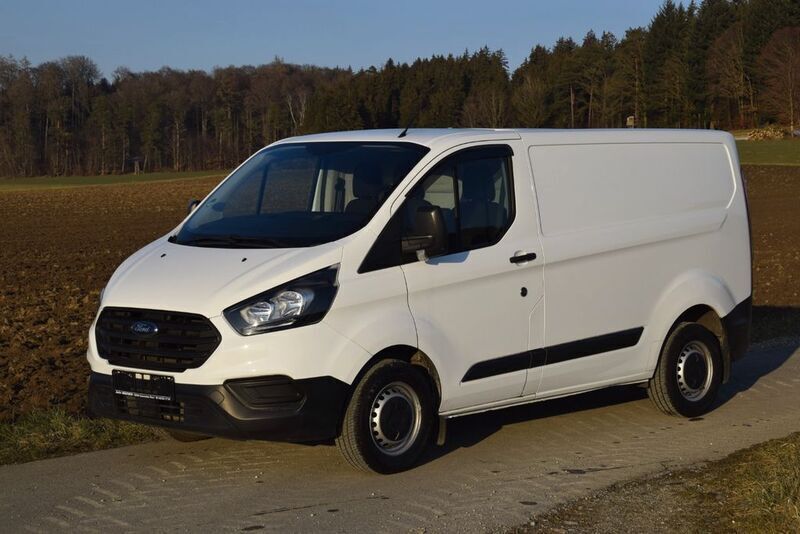 Gebraucht Ford Transit Custom 105 PS (77 kW) 2019 Frostweiß Van / Kleinbus