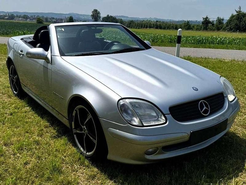 Silber Gebraucht 2003 Mercedes SLK200 Cabrio | 5.900 € (Teuer) - Bild 1/4