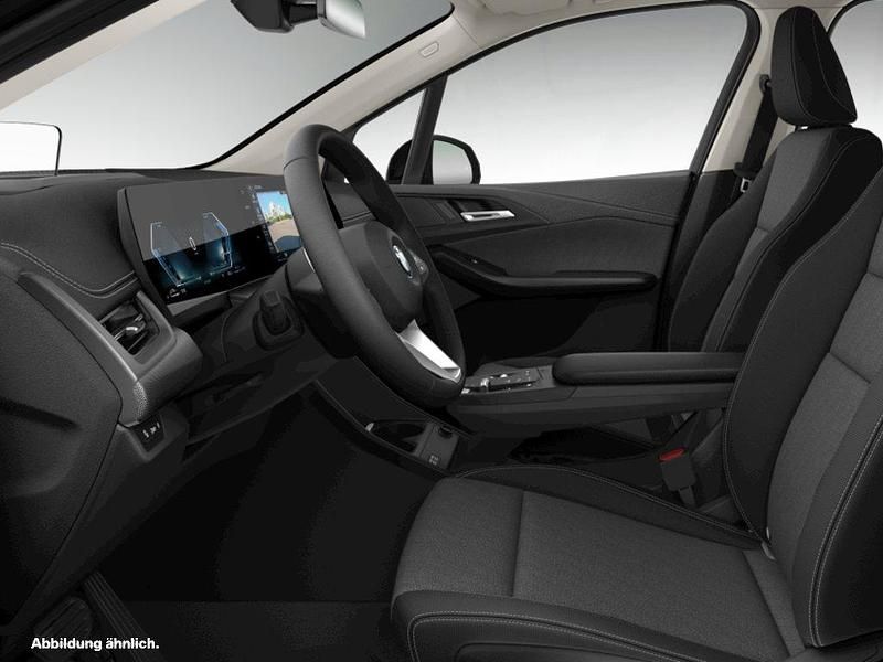 Gebraucht BMW 230e Active Tourer 326 PS (239 kW) 2025 Schwarz Van / Kleinbus