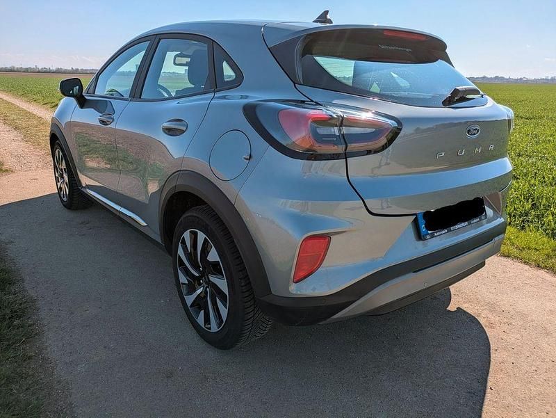 Gebraucht Ford Puma Titanium 125 PS (91 kW) 2023 Silber SUV