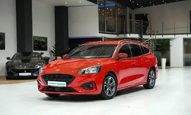 Second-hand Ford Focus ST-Line 182 CP (133 kW) 2019 Roșu Break