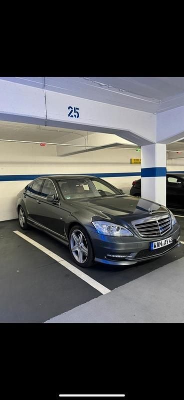 Grau Gebraucht 2011 Mercedes S500 AMG Limousine | 16.000 € (Superpreis) - Bild 1/4
