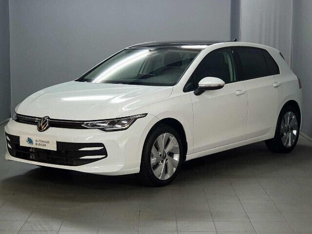 Pure white (weiß), Neu 2024 VW Golf Life Limousine | 36.005 € - Bild 1/4