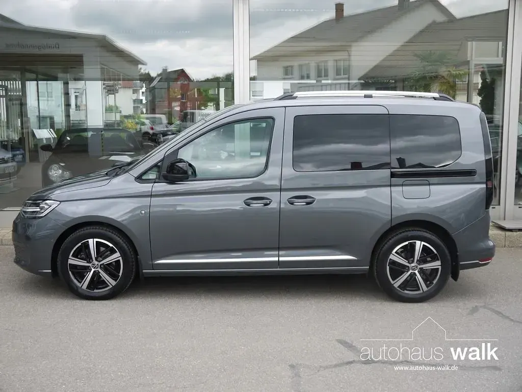 Gebraucht VW Caddy Style 122 PS (89 kW) 2023 Grau Van / Kleinbus