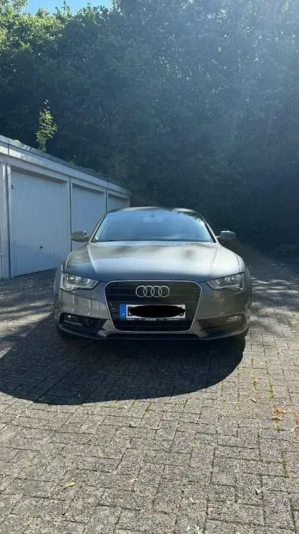 Gebraucht Audi A5 Sportback 150 PS (110 kW) 2016 Grau Kleinwagen