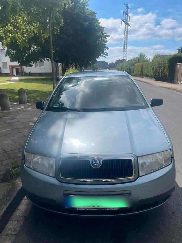 Blau Gebraucht 2002 Skoda Fabia Limousine | 2.400 € - Bild 1/4