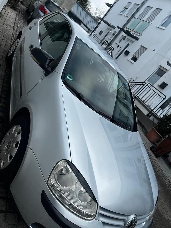 Gebraucht VW Golf IV 75 PS (55 kW) 2005 Grau Kleinwagen