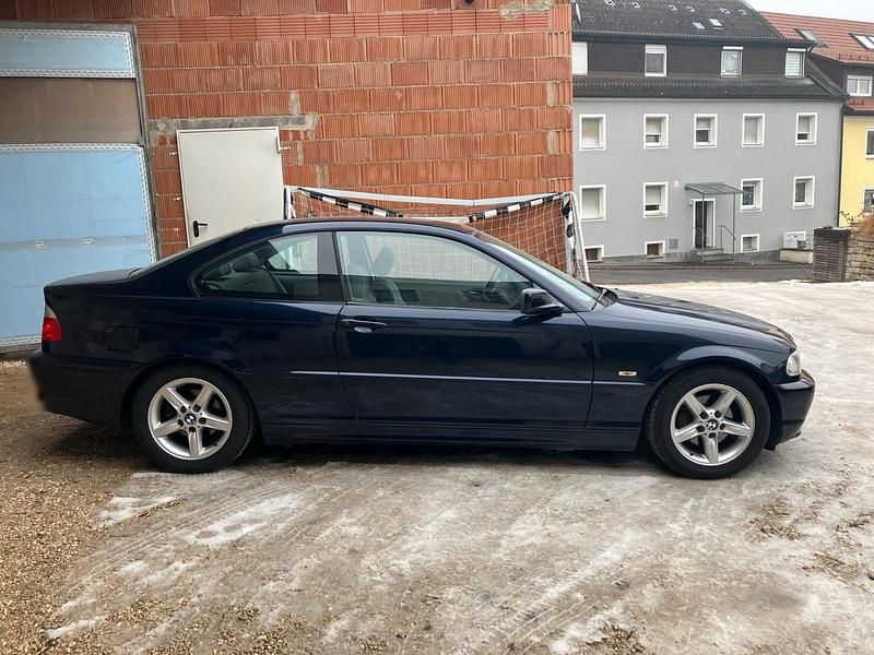 Gebraucht BMW 318 118 PS (86 kW) 2000 Blau Coupé