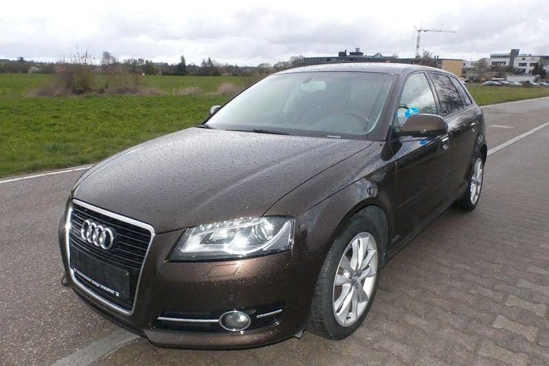 Gebraucht Audi A3 Ambiente 200 PS (147 kW) 2010 Braun Kleinwagen